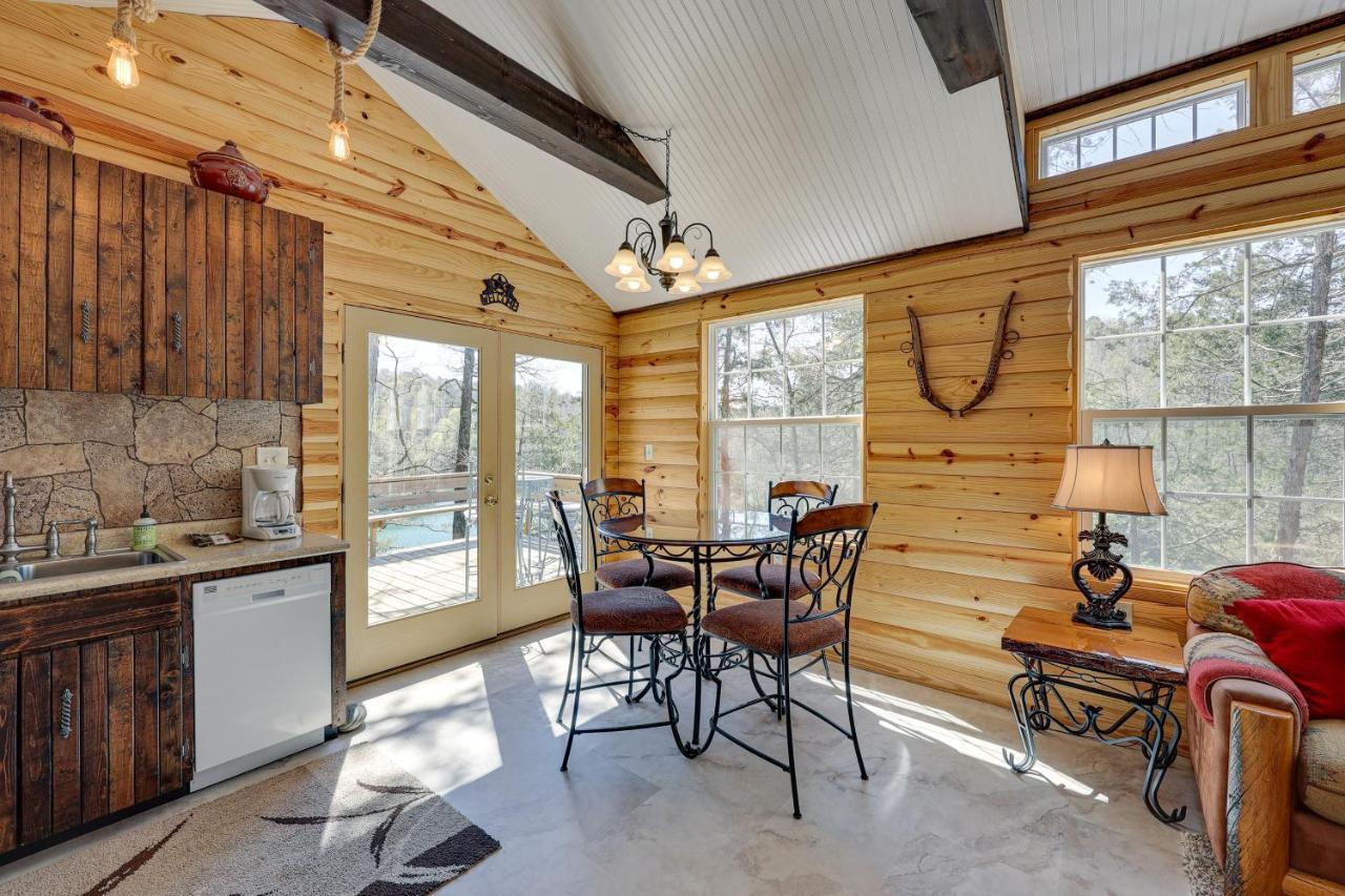 Cliffside Eureka Springs Cabin With Beaver Lake View 외부 사진