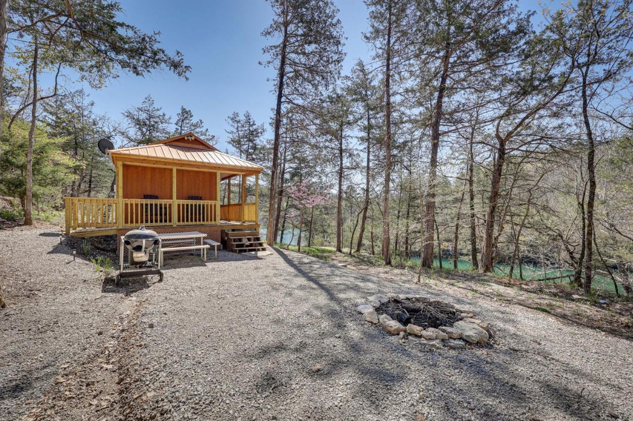 Cliffside Eureka Springs Cabin With Beaver Lake View 외부 사진