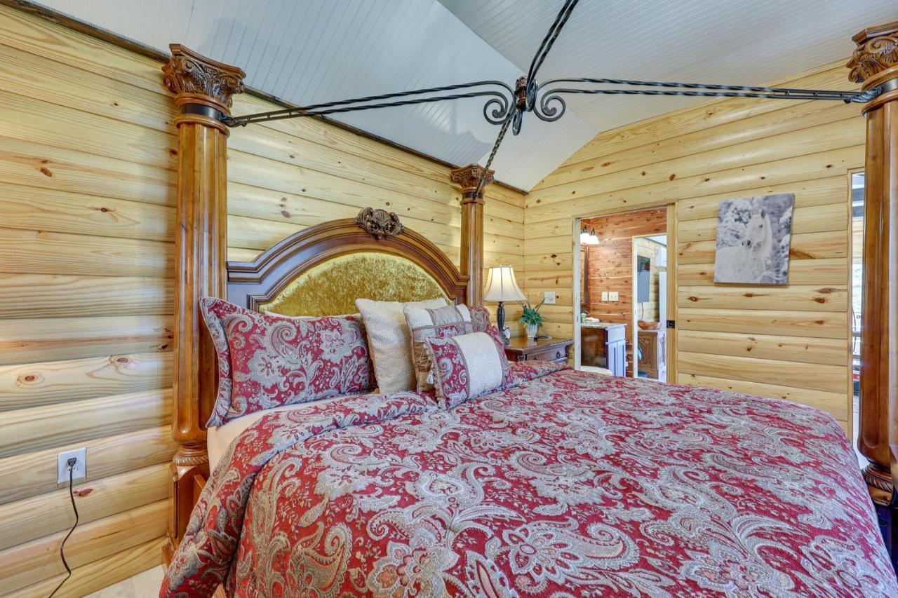Cliffside Eureka Springs Cabin With Beaver Lake View 외부 사진