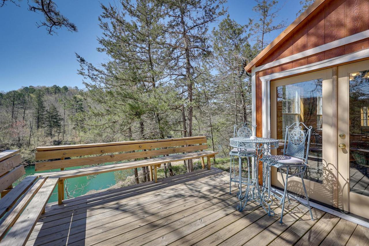 Cliffside Eureka Springs Cabin With Beaver Lake View 외부 사진