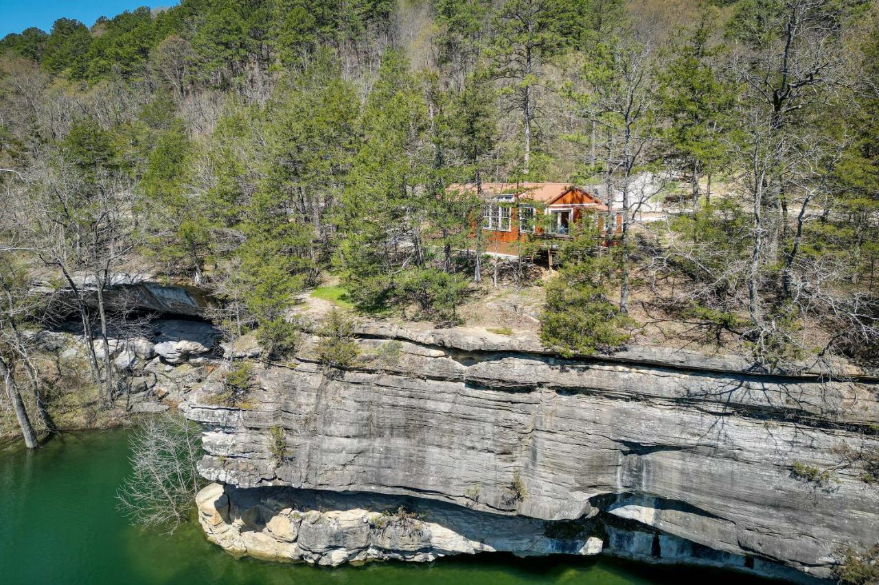 Cliffside Eureka Springs Cabin With Beaver Lake View 외부 사진